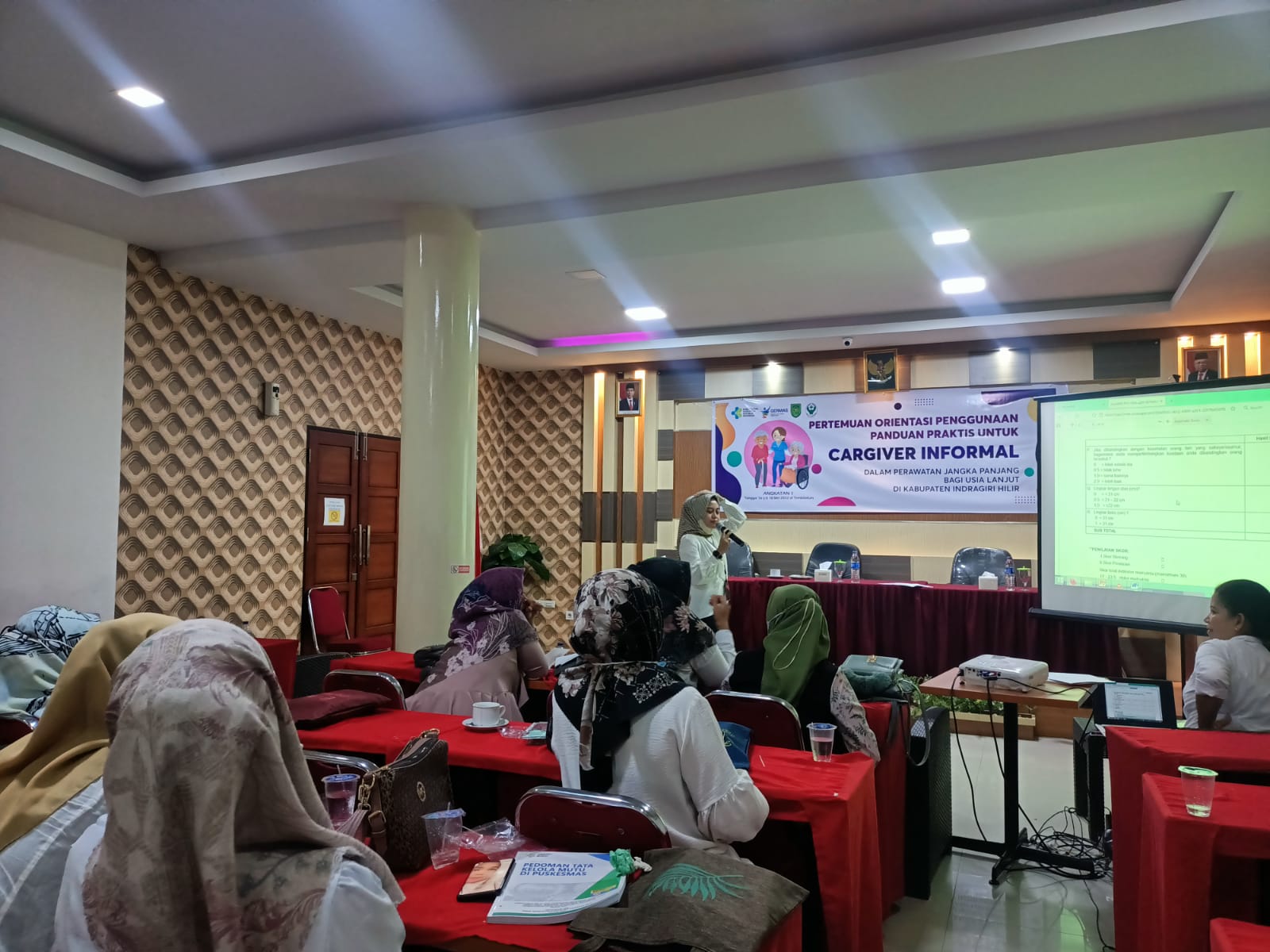 Dinkes Inhil Gelar Pertemuan Orientasi Penggunaan Panduan Praktis untuk Caregiver Informal