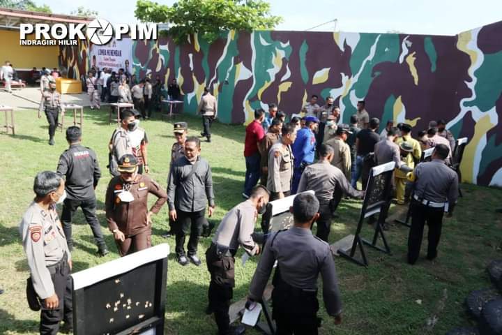 Bupati Inhil Hadiri Lomba Menembak HUT Bhayangkara ke-76