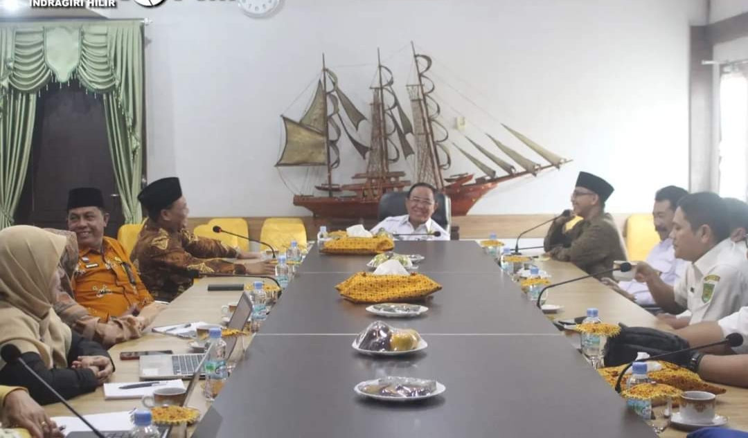 Berkunjung ke Inhil, Pihak UIN Suska Audiensi dengan Bupati Wardan