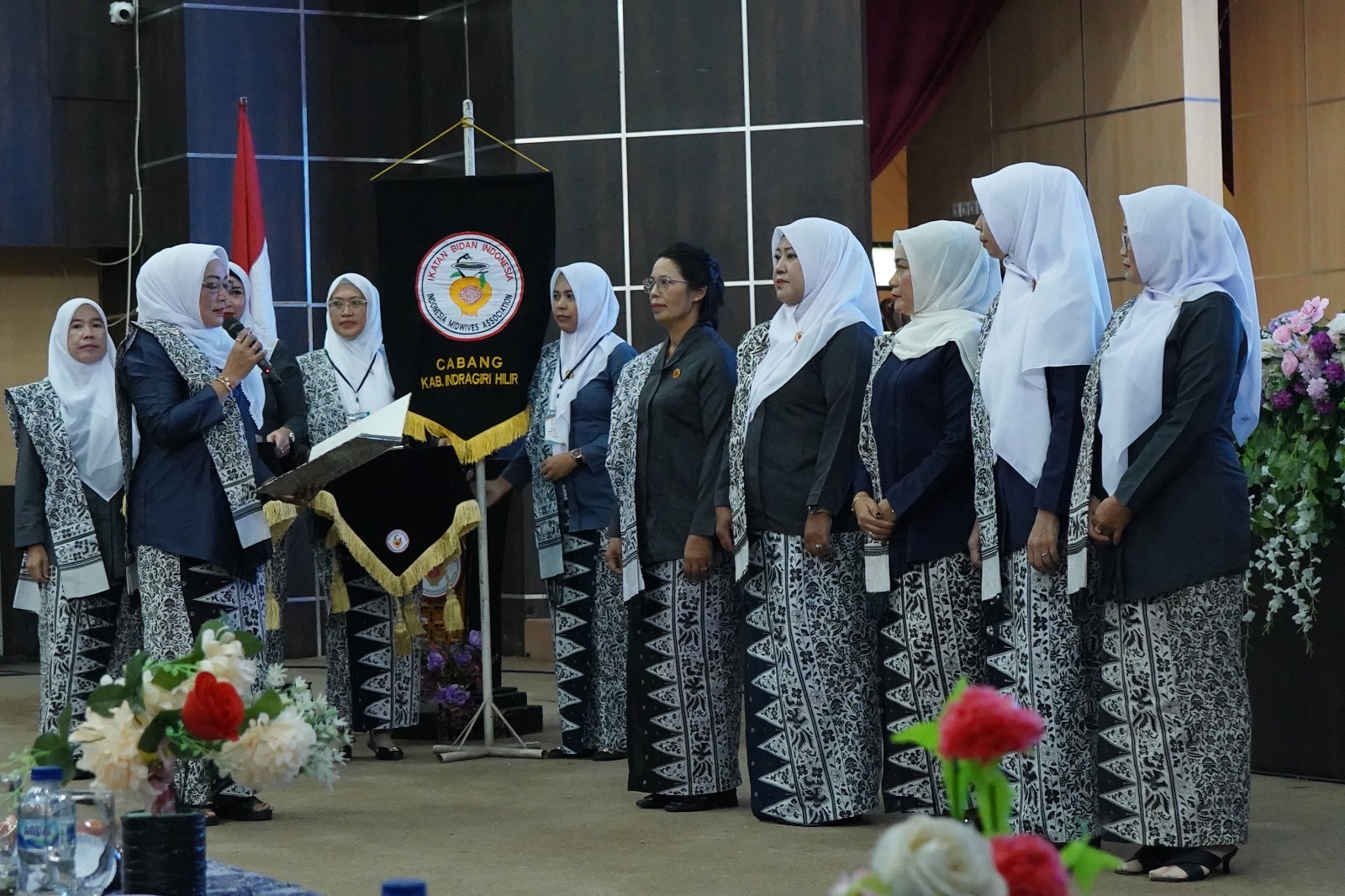 IBI Inhil Rayakan HUT ke-74 dan Kukuhkan Pengurus Baru, Bupati Harap Peran Bidan Terus Ditingkatkan