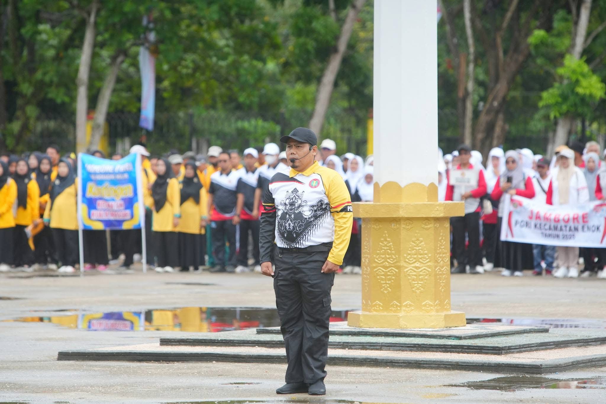 Dalam Rangka HUT PGRI Ke-80 dan HGN 2025, Bupati Inhil Resmi Membuka Jambore PGRI