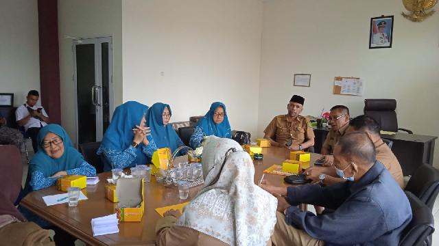 Diskop dan UKM Inhil Gelar Rapat Tindak Lanjut Evaluasi Hasil Monev 10 Program TP-PKK Inhil