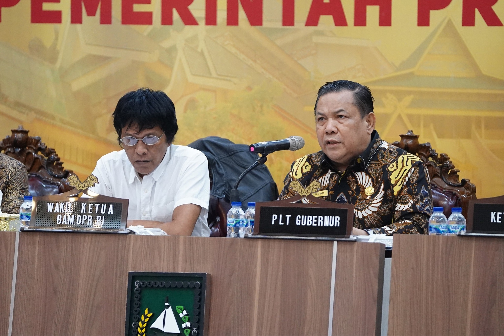 BAM DPR RI Bersama Plt Gubri Gelar Pertemuan dengan Masyarakat Kampar dan Inhu